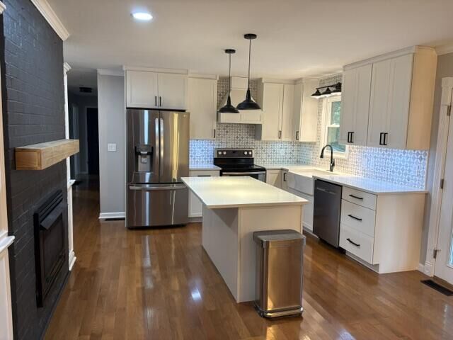 Property Photo: 1106 Pradero Drive KY 40601