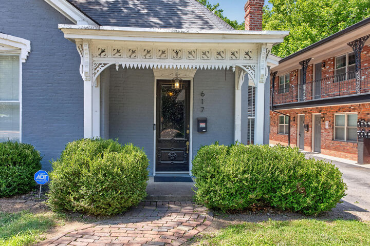 Property Photo: 617 N Broadway KY 40508