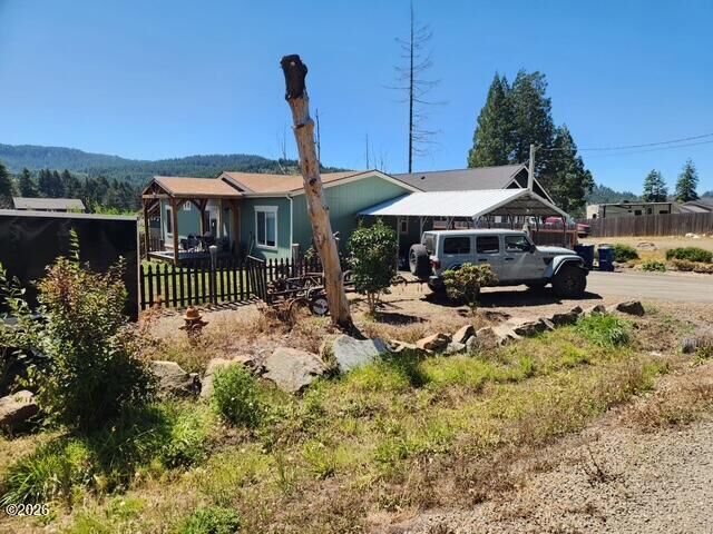 Property Photo:  50 N Westview Drive  OR 97368 
