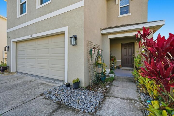Property Photo: 7811 Davie Ray Drive FL 33540
