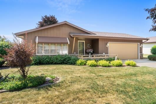 Property Photo:  4321 Knuell St  WI 54220 