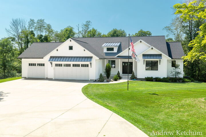 Property Photo: 4664 6th Street MI 49316