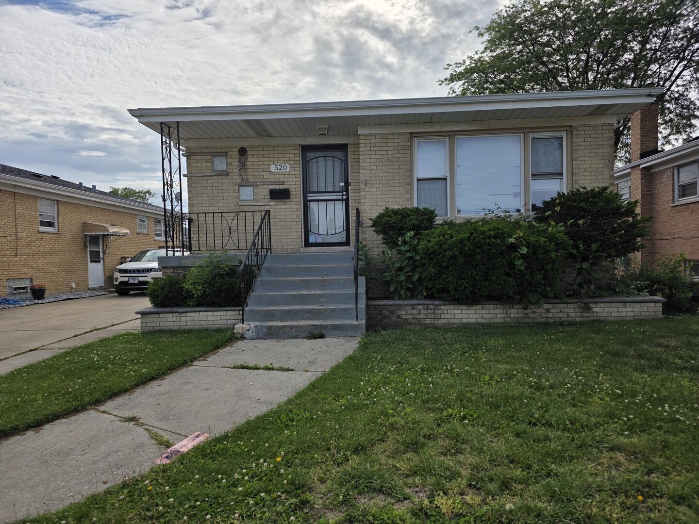 Property Photo: 520 Calhoun Avenue IL 60409