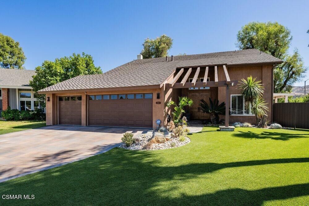 Property Photo: 5301 Cedarhaven Drive CA 91301