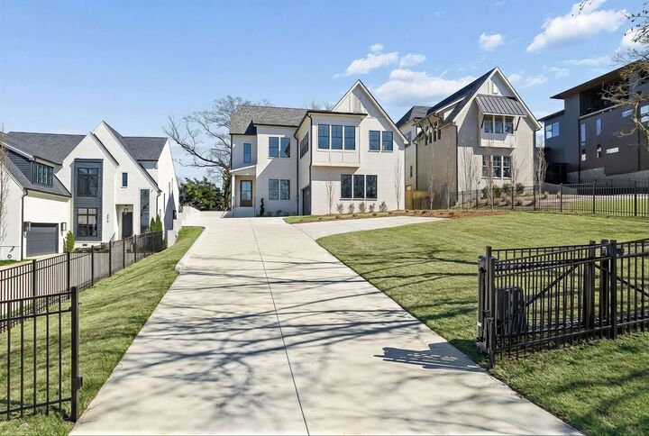 Property Photo: 3420A Golf Club Ln TN 37215