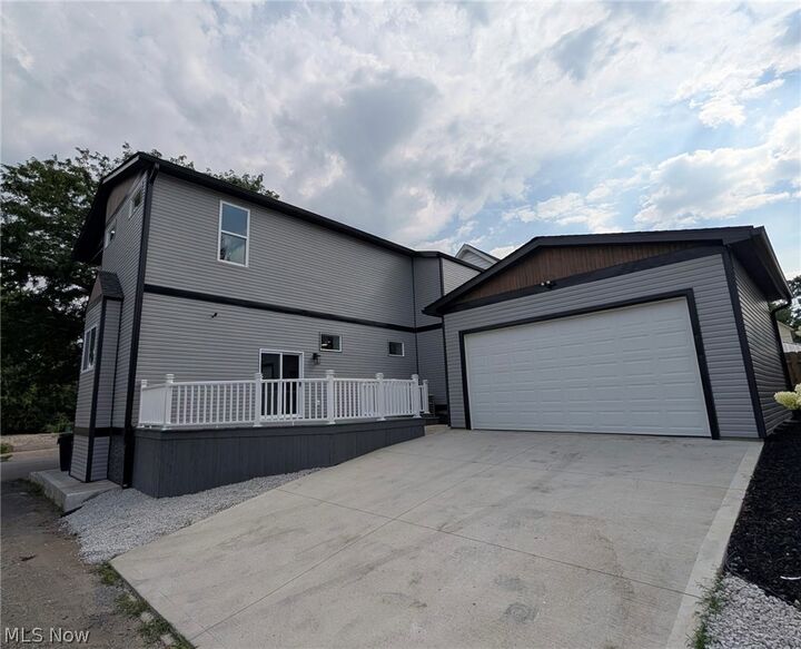 Property Photo:  2900 York Avenue  OH 44113 