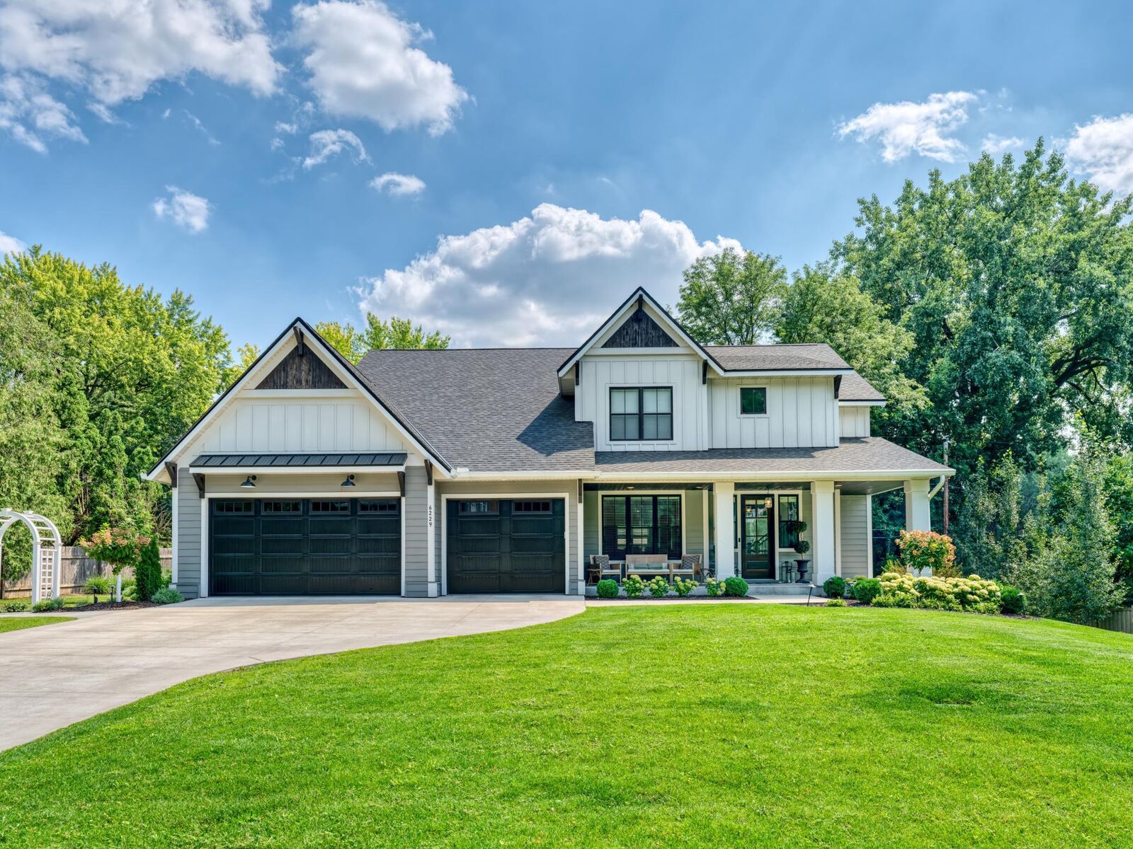 Property Photo: 6229 Crescent Drive MN 55436