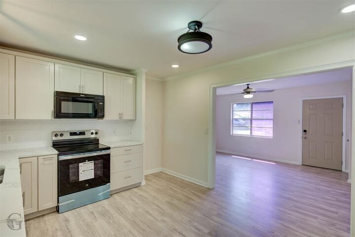 Property Photo:  5421 Daffodil Avenue  LA 71112 