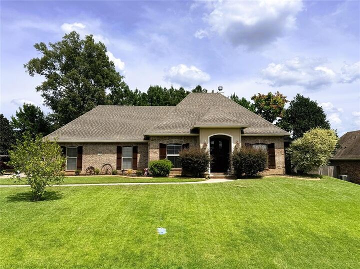 Property Photo:  1737 Turning Leaf Trail  LA 71037 