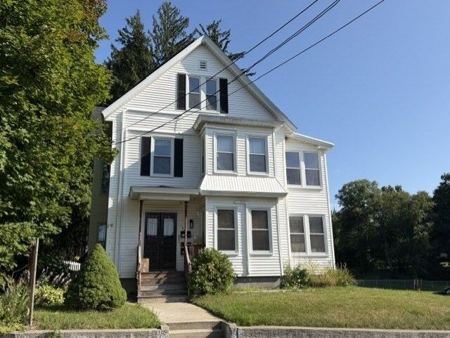 Property Photo: 149 Cross St 3 MA 01440