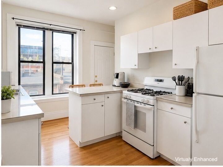 Property Photo:  19 Cortes St 10  MA 02116 