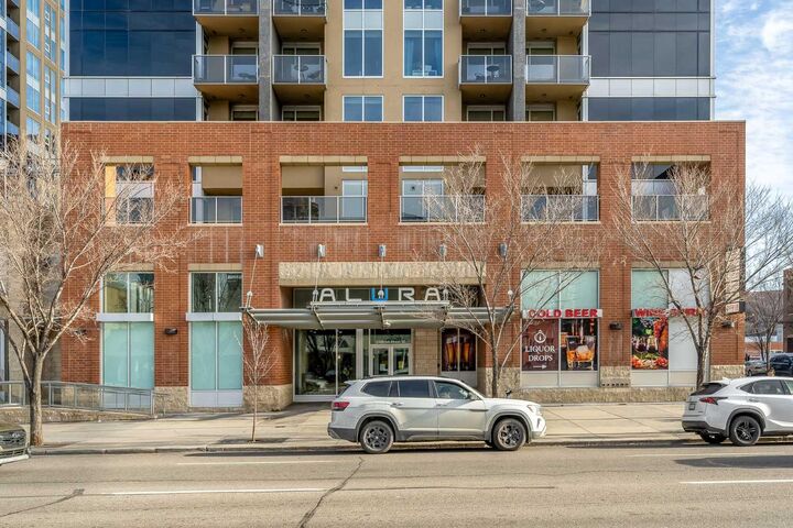Property Photo: 1320 1 Street SE 2702 AB T2G 0G8