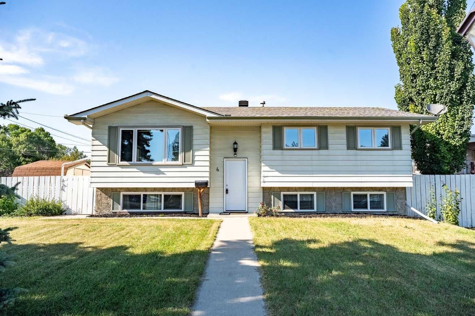 Property Photo:  4 Arlington Bay NE  AB T2H 3B2 