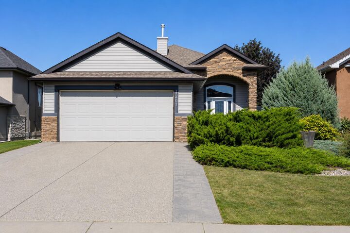 Property Photo: 1207 Westmount Drive AB T1P 1Y9