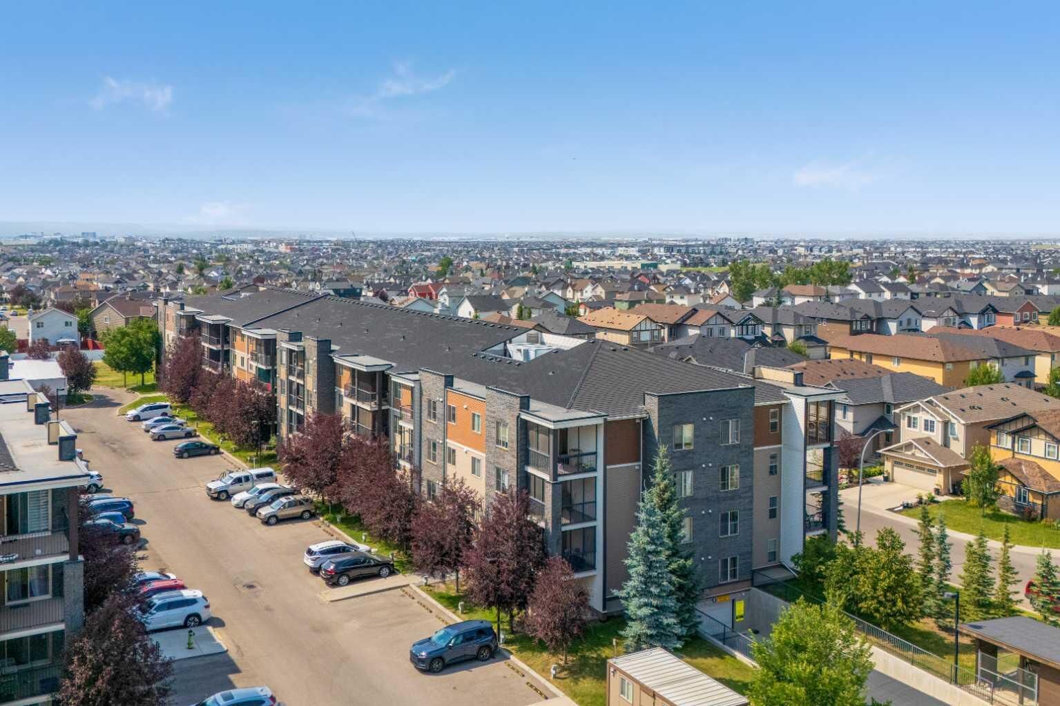 Property Photo: 7110 80 Avenue NE 401 AB T3J 0N4