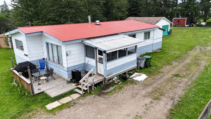 Property Photo: 424 68 Street AB T7E 1M7