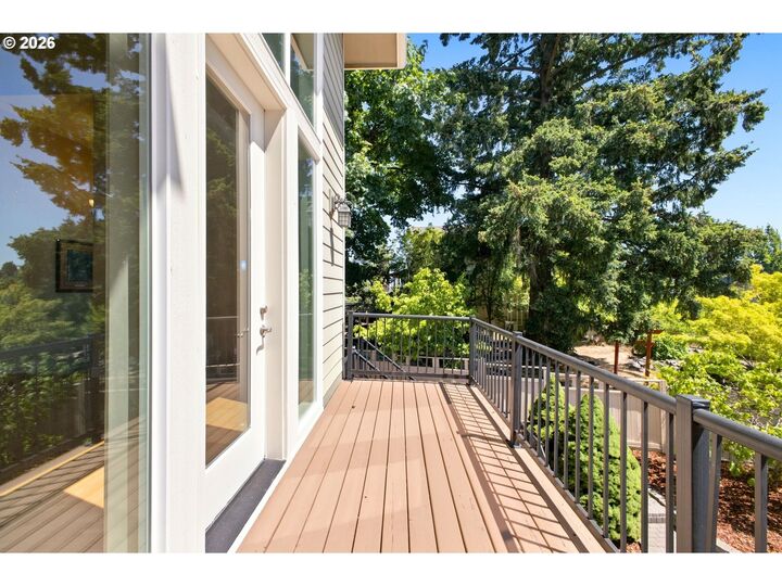 Property Photo:  7309 SE Middle Way  WA 98664 