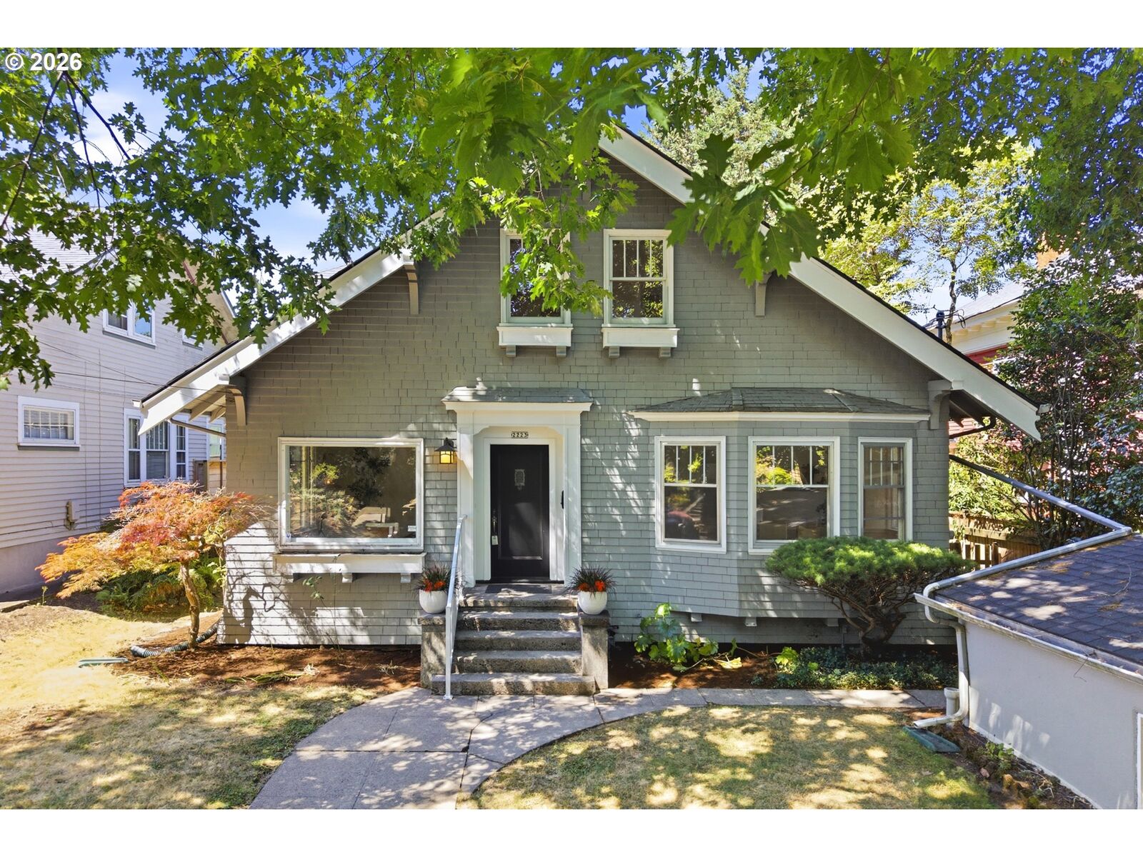 Property Photo: 2223 NE 16th Ave OR 97212
