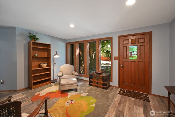Property Photo: 10733 Bartlett Avenue NE WA 98125
