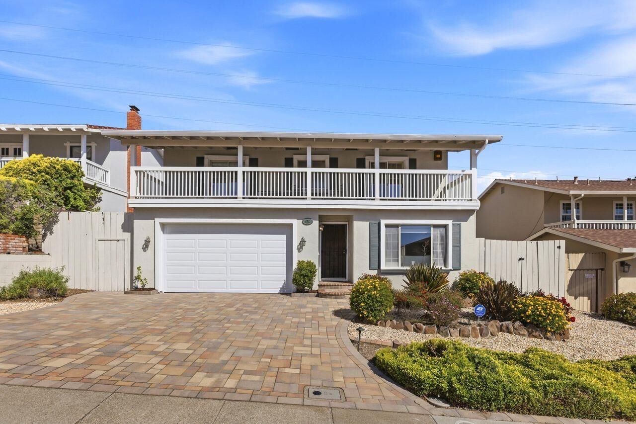 Property Photo:  938 Springfield Drive  CA 94030 