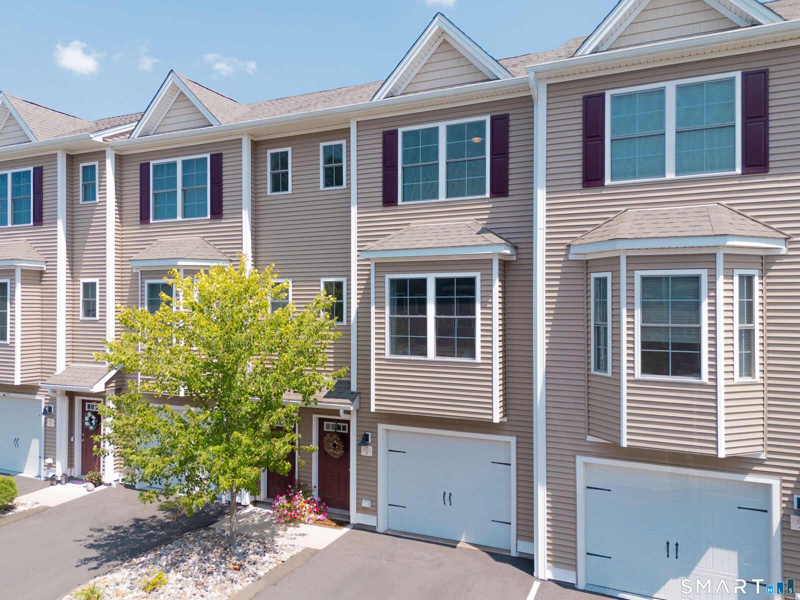 Property Photo: 39 Eden Avenue 7 CT 06489