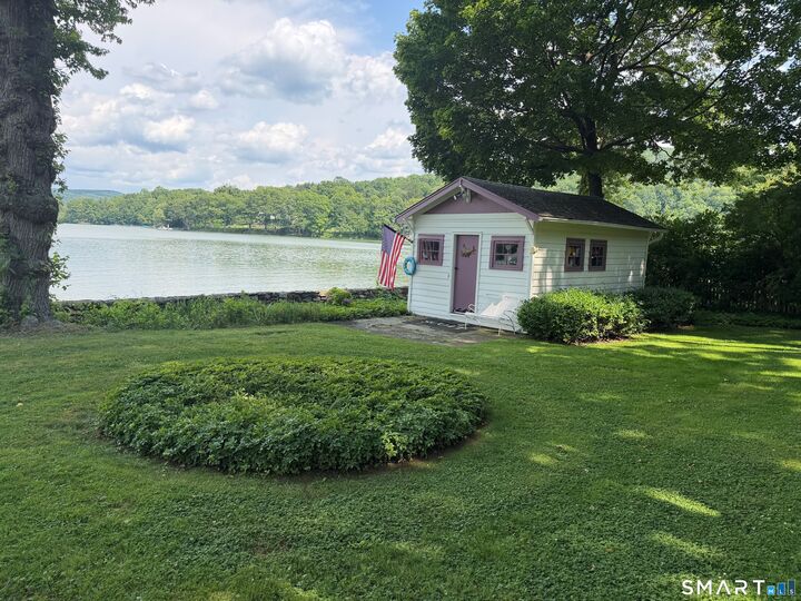 Property Photo:  292 &Amp 291 West Shore Road  CT 06777 