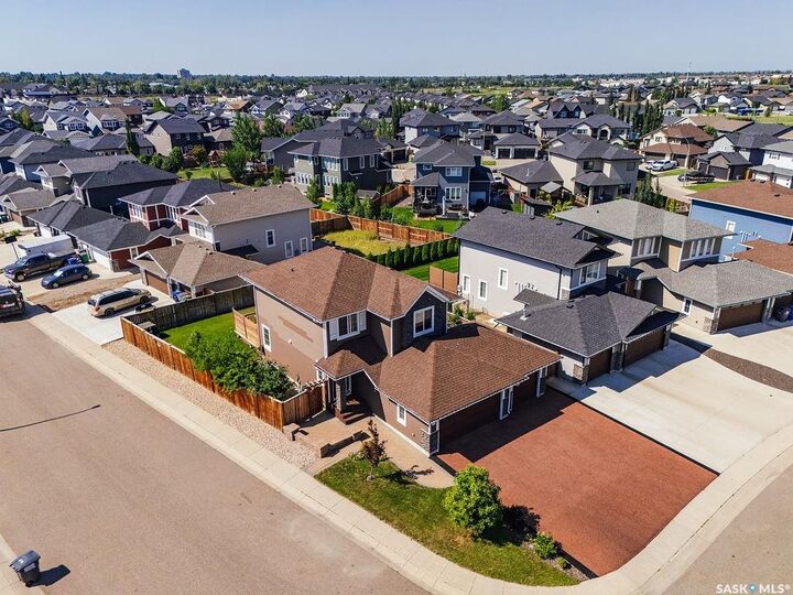 Property Photo: 603 Pichler Crescent SK S7V 0G2