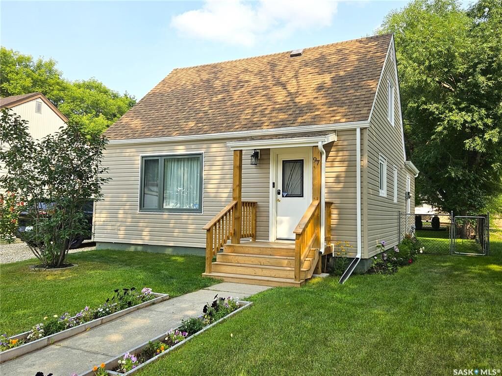 Property Photo: 97 Betts Avenue SK S3N 1M2