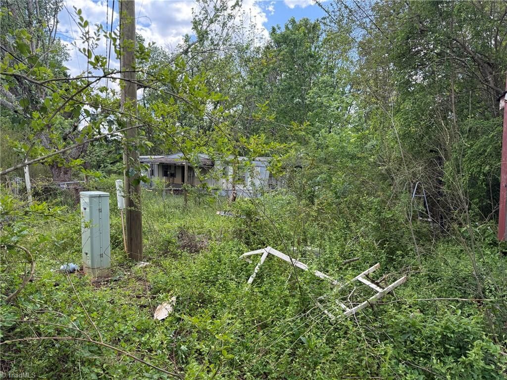 Property Photo: 235 McGlamery Road NC 28697