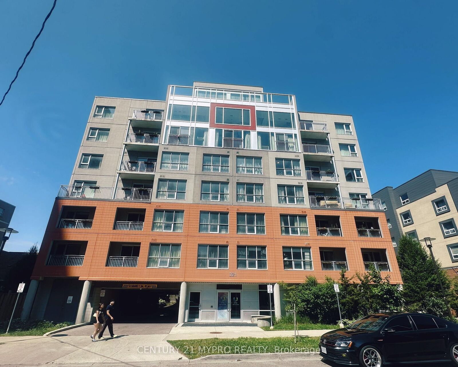 Property Photo: 321 Spruce Street 801 ON N2L 0G4