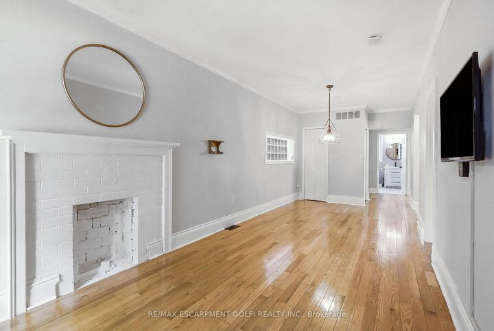 Property Photo: 34 East 24th Street ON L8V 2X7