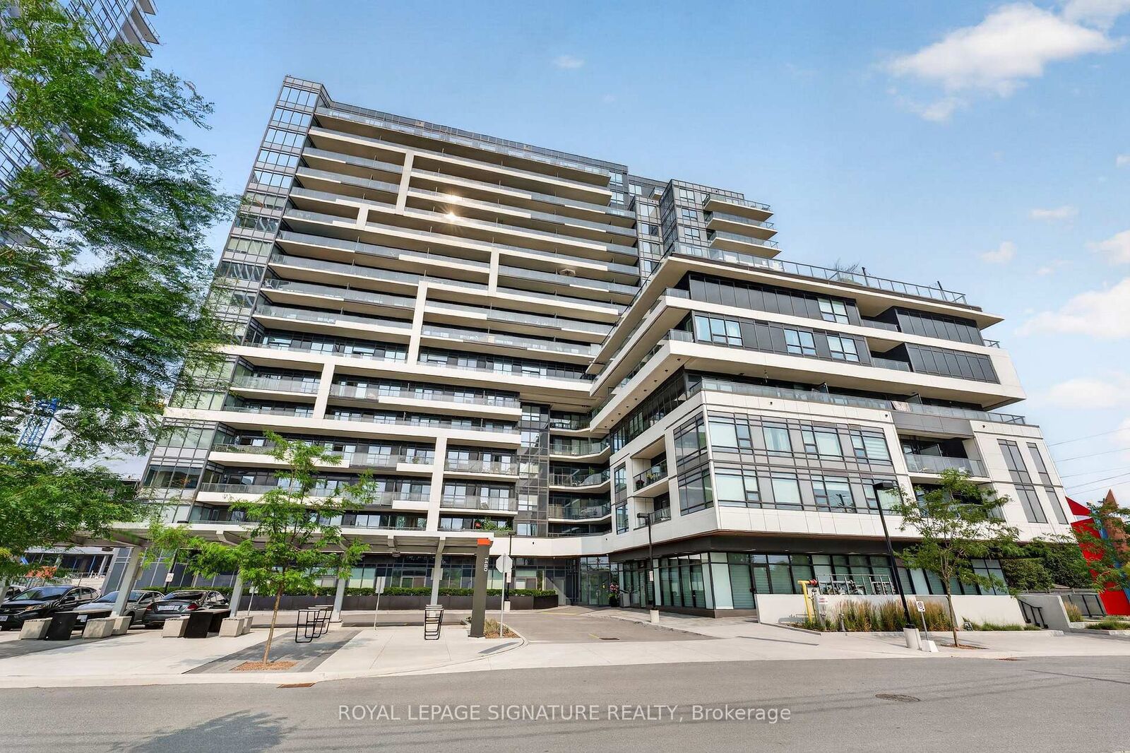 Property Photo: 1480 Bayly Street 1212 ON L1W 0C2
