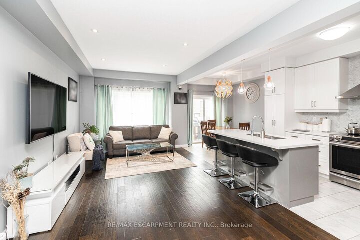 Property Photo: 55 Greenwich Avenue ON L8J 0L6