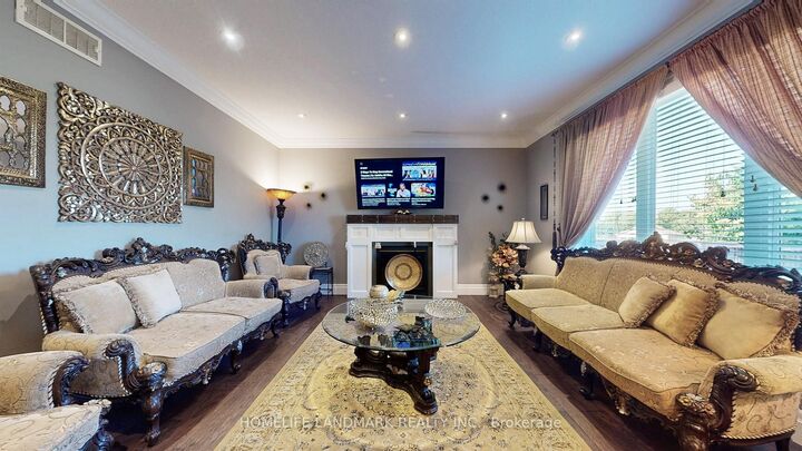 Property Photo: 537 Millstream Drive ON N2K 0E2