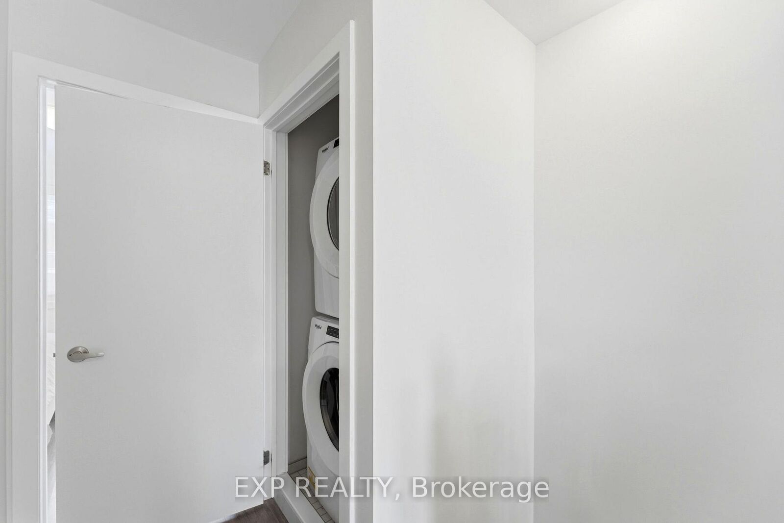 Property Photo: 19 Markle Crescent ON L9G 0H4