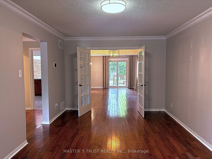 Property Photo:  2253 Constance Drive  ON L6J 5L8 