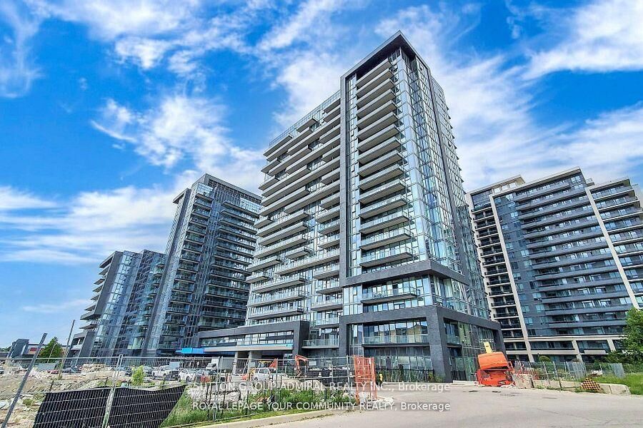 Property Photo: 20 Gatineau Drive 702 ON L4J 0L3
