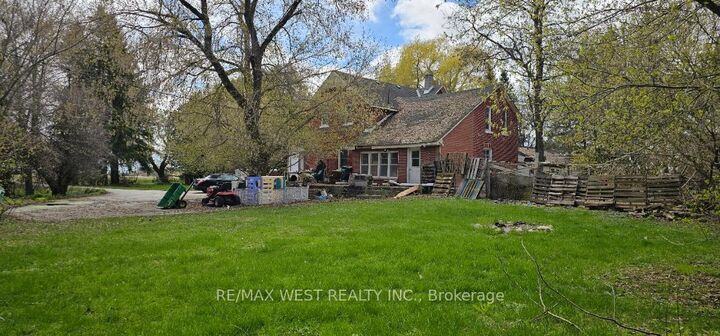 Property Photo: 6536 5th Side Road ON L9R 1V2
