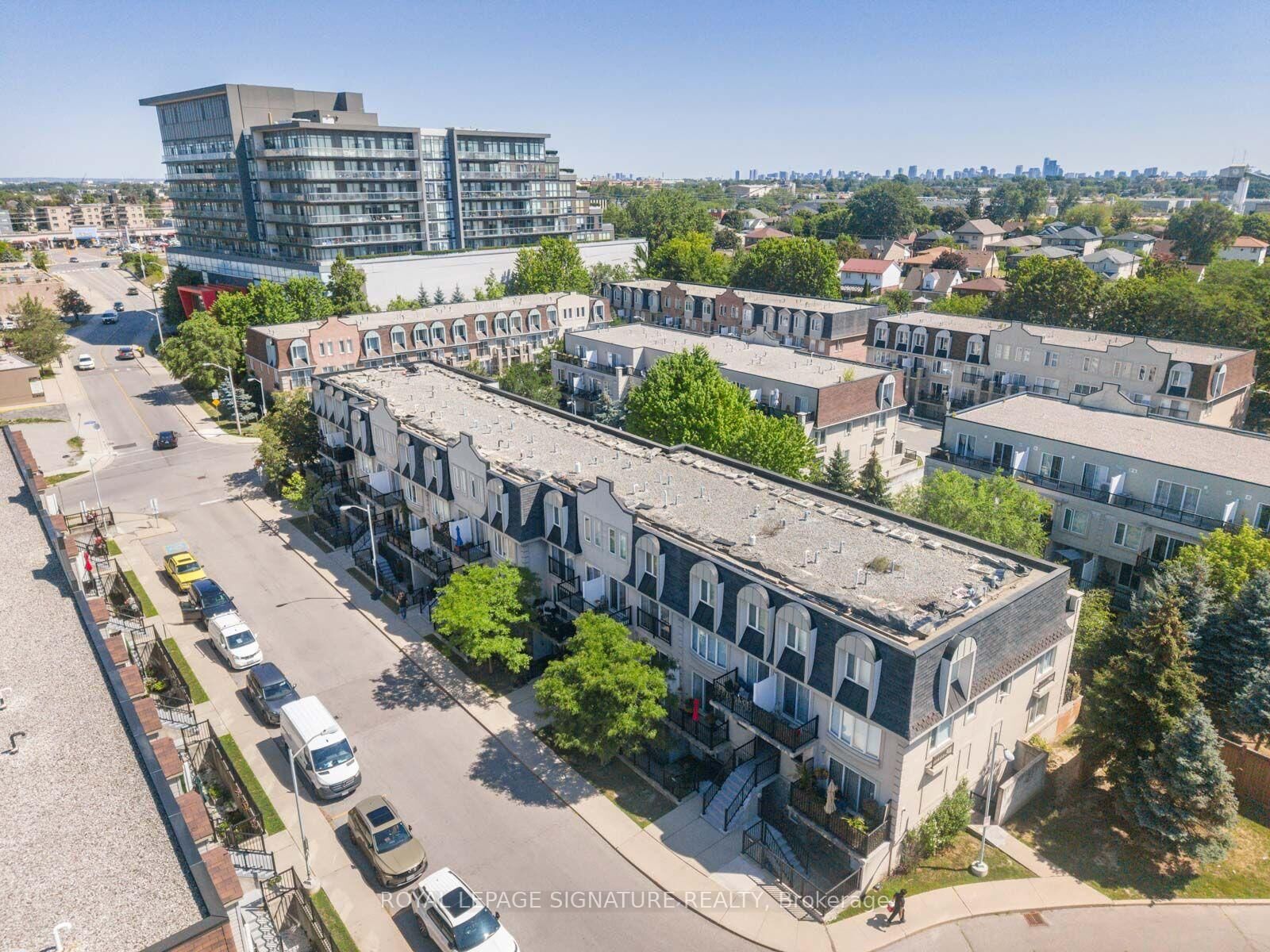 Property Photo: 65 George Appleton Way 2067 ON M3M 0A2