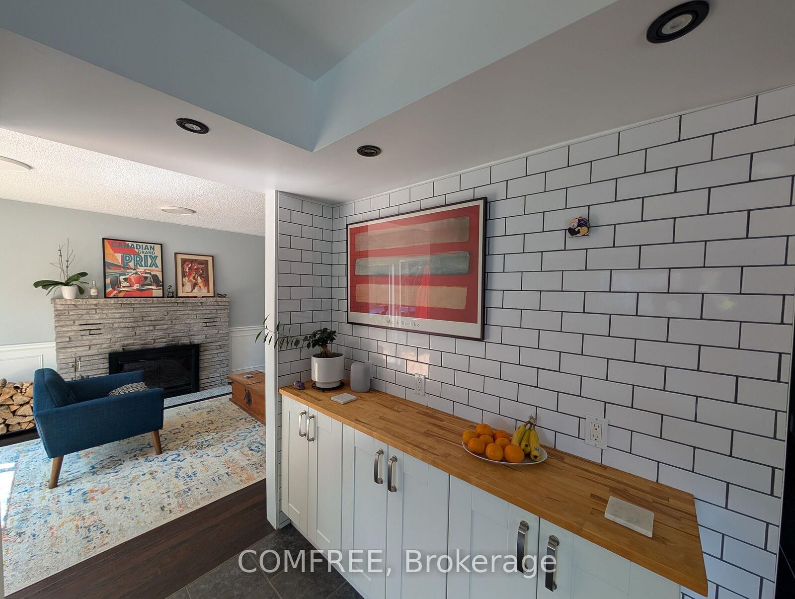 Property Photo: 12 Millbridge Crescent ON L0S 1E1