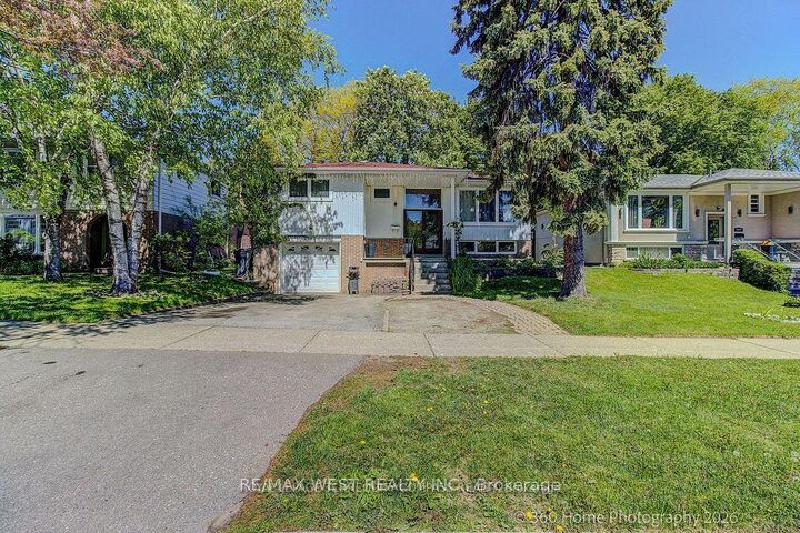 Property Photo:  1583 Otterby Road  ON L4X 1W8 