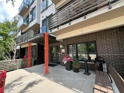 Property Photo: 5005 Harvard Road 307 ON L5M 0W5