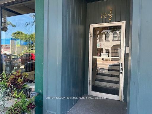 Photo de la propriété:  19.5 King Street W 1  ON L1C 1R2 