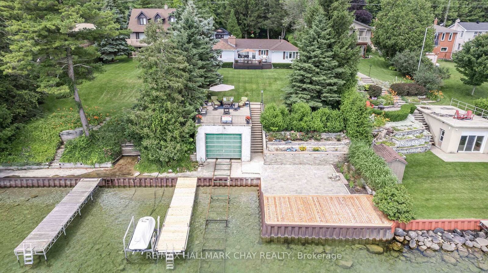 Property Photo: 1125 Woodland Drive ON L3V 6H1