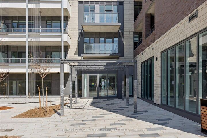 Property Photo: 705 Davis Drive 1503 ON L3Y 2R2