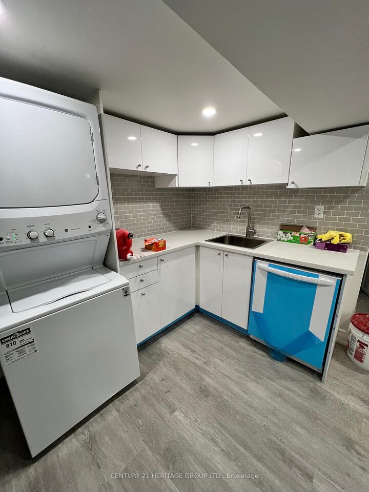 Property Photo:  91 Kingslake Road Bsmt  ON M2J 3E7 