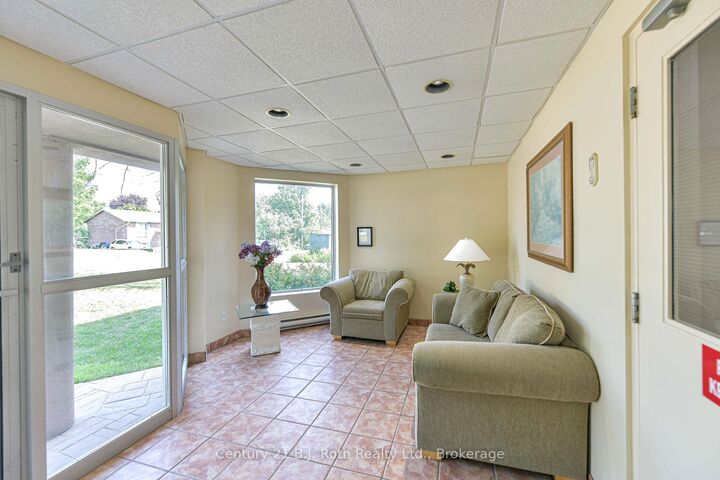 Property Photo: 115 Bond Street Unit 201 ON L3V 1J7