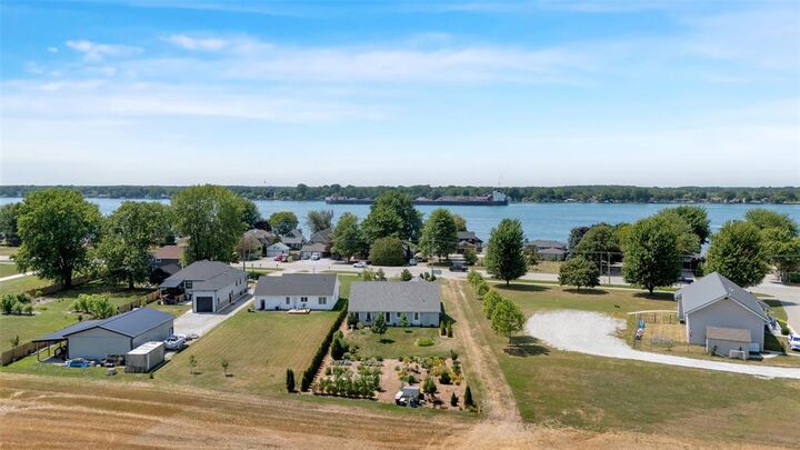 Property Photo: 3894 St Clair Parkway ON N0P 2B0
