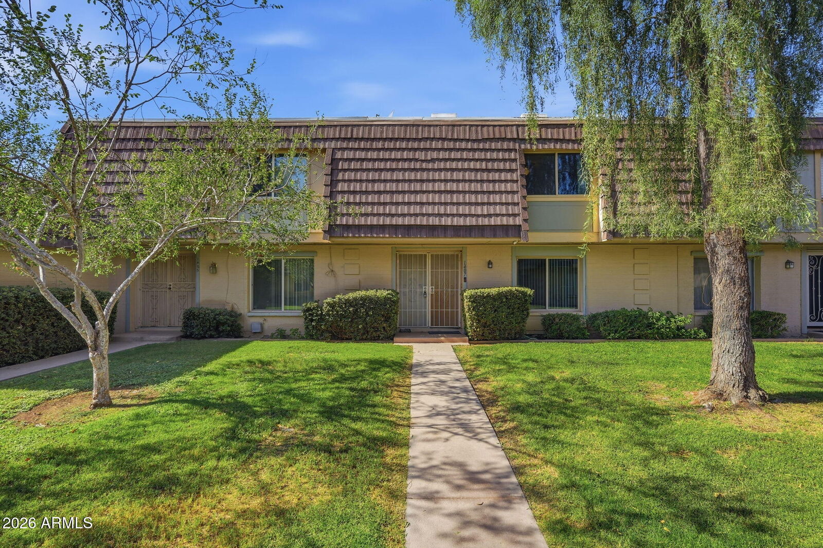 Property Photo: 1407 E Malibu Drive AZ 85282
