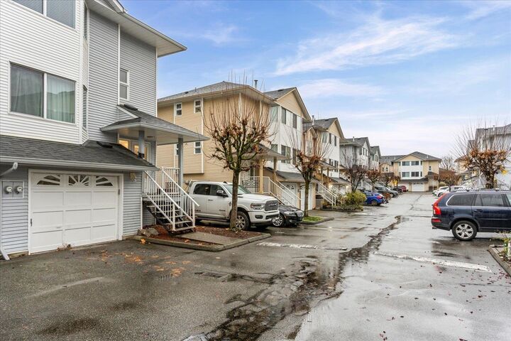 Property Photo: 3087 Immel Street 15 BC V2S 6Z6